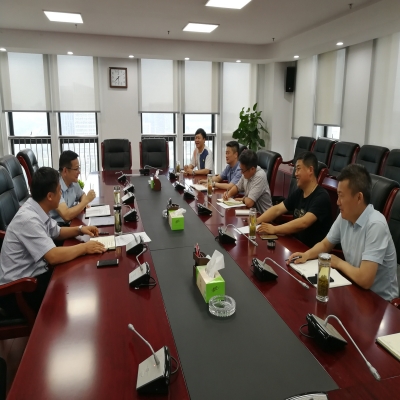 讲问题  理思路  出实招  谋发展