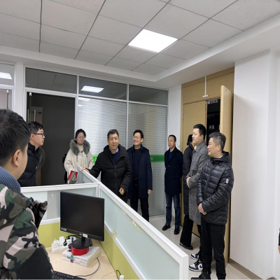 节后第一天 拜年鼓干劲 ——绿叶集团经营班子领导看望慰问广大员工