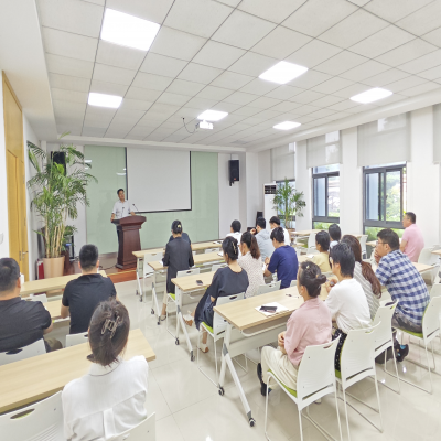 绿叶集团开展《安全生产条例》学习宣传活动