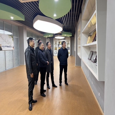 东至县供销合作社联合社领导赴绿叶集团考察交流
